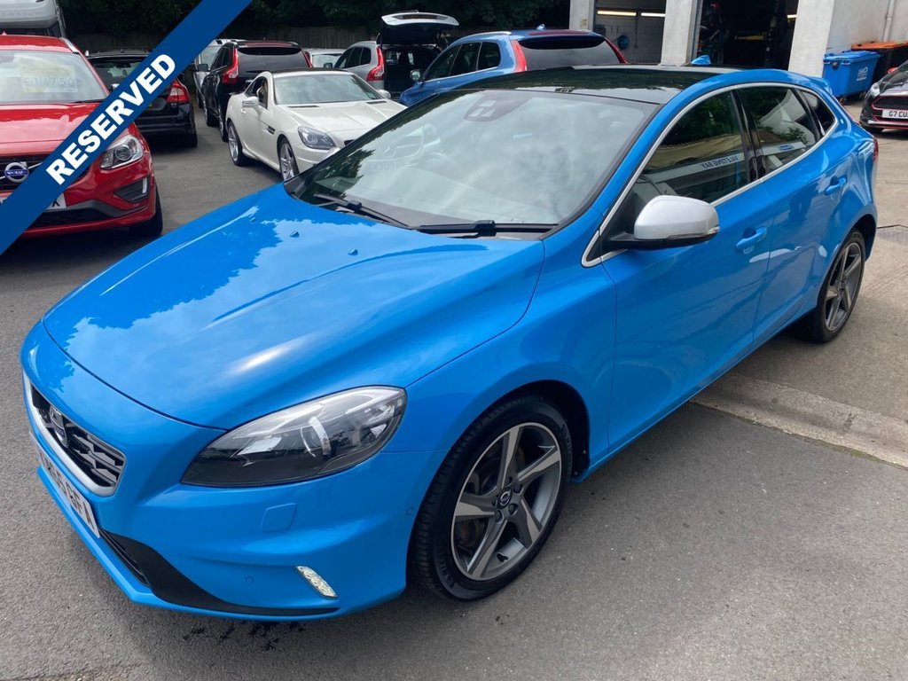 USED 2015 65 VOLVO V40 2.0 D3 R-Design Lux Nav Hatchback 5dr Diesel Auto Euro 6 (s/s) (150 ps) GREAT SPECIFICATION R DESIGN V40