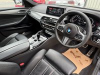 USED 2017 17 BMW 5 SERIES 3.0 530d M Sport Saloon 4dr Diesel Auto Euro 6 (s/s) (265 ps) HEATED SEATS+NAV+F/R SENSORS