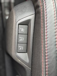 USED 2018 18 PEUGEOT 308 1.5 BlueHDi GT Line Hatchback 5dr Diesel Manual Euro 6 (s/s) (130 ps)+1 FORMER KEEPER+2 KEYS+FSH 7 STAMPS+FULL LEATHER SEATS+PANORAMIC SUNROOF+BLUETOOTH+NAVIGATION+MEDIA+PARK CONTROL+PRIVACY+18 INCH ALLOYS 2 KEYS+1 FORMER KEEPER+CLIMATE+FSH 7 STAMPS+PANORAMIC SUNROOF+NAV+PARK SENSORS+BLUETOOTH+MEDIA+UPGRADED FULL LEATHER SEATS+18" ALLOYS+CRUISE+HPI CLEAR