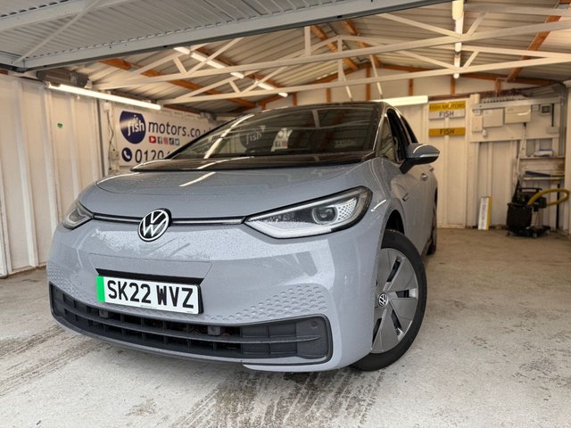 2022 22 VOLKSWAGEN ID.3 Pro Performance 58kWh Family Hatchback 5dr Electric Auto (204 ps)+1 OWNER FROM NEW+2 KEYS+PANORAMIC SUNROOF+CLIMATE+NAVIGATION+BLUETOOTH+PRIVACY+MEDIA+APPS+DIGITAL COCKPIT+ 2 KEYS+1 OWNER FROM NEW+CABLE+PANORAMIC SUNROOF+PRIVACY+CLIMATE+PARK CONTROL+NAV+MEDIA+BLUETOOTH+USB+AUX+DAB+CRUISE+HPI CLEAR