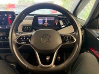 USED 2022 22 VOLKSWAGEN ID.3 Pro Performance 58kWh Family Hatchback 5dr Electric Auto (204 ps)+1 OWNER FROM NEW+2 KEYS+PANORAMIC SUNROOF+CLIMATE+NAVIGATION+BLUETOOTH+PRIVACY+MEDIA+APPS+DIGITAL COCKPIT+ 2 KEYS+1 OWNER FROM NEW+CABLE+PANORAMIC SUNROOF+PRIVACY+CLIMATE+PARK CONTROL+NAV+MEDIA+BLUETOOTH+USB+AUX+DAB+CRUISE+HPI CLEAR