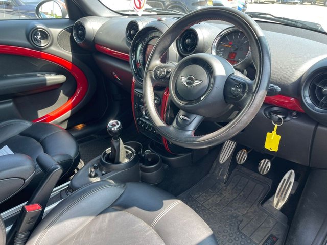 View our MINI COUNTRYMAN