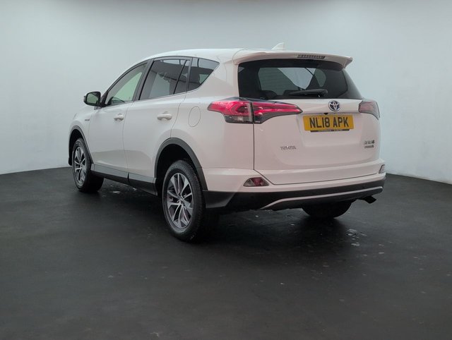 USED 2018 18 Toyota Rav4 2.5 Vvt-H Icon Suv 5dr Petrol Hybrid Cvt Euro 6 (s/S) (197 Ps) - Sat Nav, Privacy, Sensors