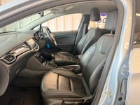 USED 2019 19 VAUXHALL ASTRA 1.4i Turbo Elite Nav Hatchback 5dr Petrol Manual Euro 6 (150 ps)+2 KEYS+1 FORMER KEEPER+HISTORY+MEDIA+NAVIGATION+BLUETOOTH+ALLOYS+CLIMATE+USB+AUX+ 2 KEYS+2 FORMER KEEPERS+FSH+LEATHER HEATED SEATS+CRUISE+NAV+USB+HEATED STEERING WHEEL+AIRCON+BT AUDIO+ALLOYS+CLIMATE+HPI CLEAR