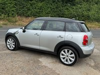 USED 2012 12 MINI COUNTRYMAN 1.6 Cooper SUV 5dr Petrol Manual Euro 5 (s/s) (122 ps) OVER &pound;7500 FACTORY EXTRAS