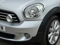 USED 2012 12 MINI COUNTRYMAN 1.6 Cooper SUV 5dr Petrol Manual Euro 5 (s/s) (122 ps) OVER &pound;7500 FACTORY EXTRAS