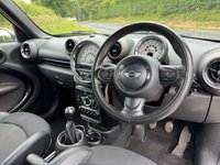 USED 2012 12 MINI COUNTRYMAN 1.6 Cooper SUV 5dr Petrol Manual Euro 5 (s/s) (122 ps) OVER &pound;7500 FACTORY EXTRAS
