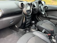 USED 2012 12 MINI COUNTRYMAN 1.6 Cooper SUV 5dr Petrol Manual Euro 5 (s/s) (122 ps) OVER &pound;7500 FACTORY EXTRAS