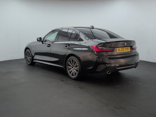 USED 2020 65 BMW 3 Series 2.0 330e 12kwh M Sport Saloon 4dr Petrol Plug-In Hybrid Auto Euro 6 (s/S) (292 Ps) Cruise Control+parking Assistant
