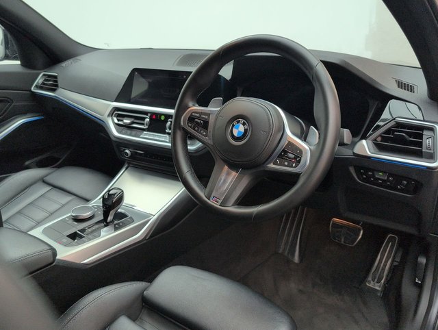 USED 2020 65 BMW 3 Series 2.0 330e 12kwh M Sport Saloon 4dr Petrol Plug-In Hybrid Auto Euro 6 (s/S) (292 Ps) Cruise Control+parking Assistant