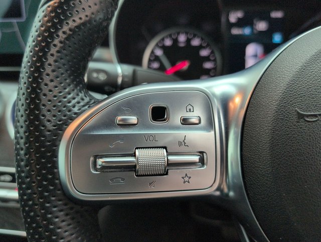 USED 2019 19 Mercedes-Benz C Class 2.0 C300 Amg Line Coupe 2dr Petrol G-Tronic+ Euro 6 (s/S) (258 Ps) - Sat Nav, Sensors, Climate