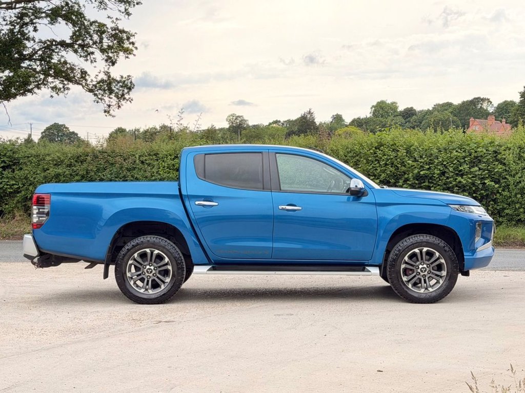 USED 2021 21 MITSUBISHI L200 2.2 DI-D DC Barbarian X Pickup Double Cab 4dr Diesel Auto 4WD Euro 6 (s/s) (150 ps) |360 Reversing Camera|Rear & Front Sensors|4 Wheel Drive|Apple CarPlay/Android Auto|Cruise|