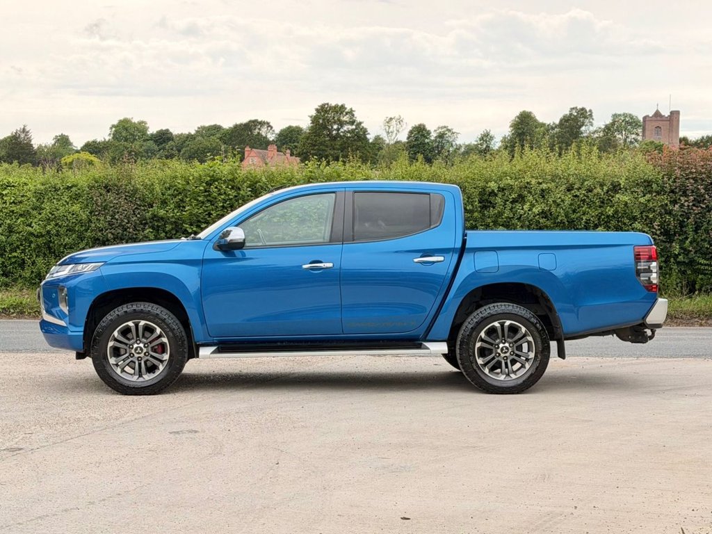 USED 2021 21 MITSUBISHI L200 2.2 DI-D DC Barbarian X Pickup Double Cab 4dr Diesel Auto 4WD Euro 6 (s/s) (150 ps) |360 Reversing Camera|Rear & Front Sensors|4 Wheel Drive|Apple CarPlay/Android Auto|Cruise|