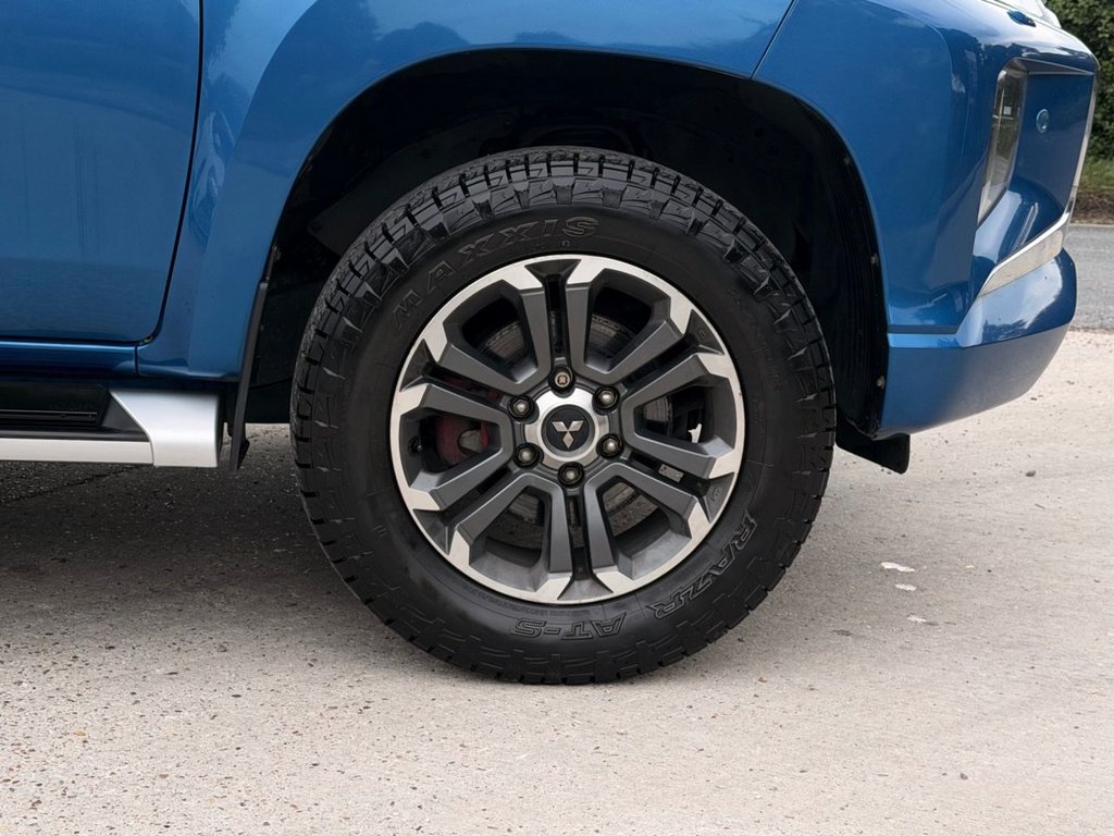 USED 2021 21 MITSUBISHI L200 2.2 DI-D DC Barbarian X Pickup Double Cab 4dr Diesel Auto 4WD Euro 6 (s/s) (150 ps) |360 Reversing Camera|Rear & Front Sensors|4 Wheel Drive|Apple CarPlay/Android Auto|Cruise|