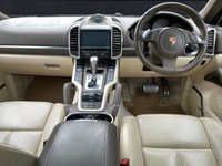 USED 2011 11 PORSCHE CAYENNE 3.0h V6 S SUV 5dr Petrol Hybrid TiptronicS 4WD Euro 5 (s/s) (380 ps) 