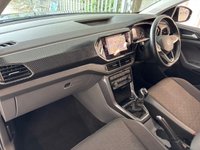 USED 2021 21 VOLKSWAGEN T-CROSS 1.0 TSI SEL SUV 5dr Petrol Manual Euro 6 (s/s) (110 ps)+1 FORMER KEEPER+2 KEYS+MEDIA+NAVIGATION+BLUETOOTH+PARK SENSORS+PRIVACY+USB+AUX+DAB+ 2 KEYS+1 FORMER KEEPER+PRIVACY+PARK CONTROL+BLUETOOTH+MEDIA+APPS+NAV+USB+AUX+DAB+ALLOYS+CRUISE+CLIMATE+HPI CLEAR