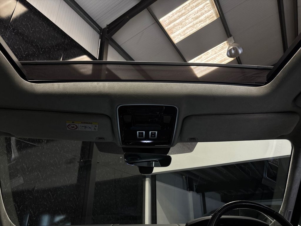 USED 2017 17 LAND ROVER RANGE ROVER SPORT 5.0 V8 SVR SUV 5dr Petrol Auto 4WD Euro 6 (s/s) (550 ps) APPLE CARPLAY | SLIDING ROOF
