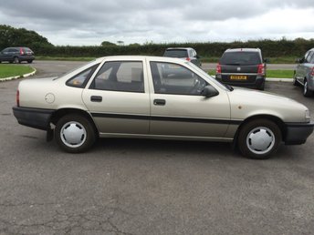 1990 VAUXHALL CAVALIER