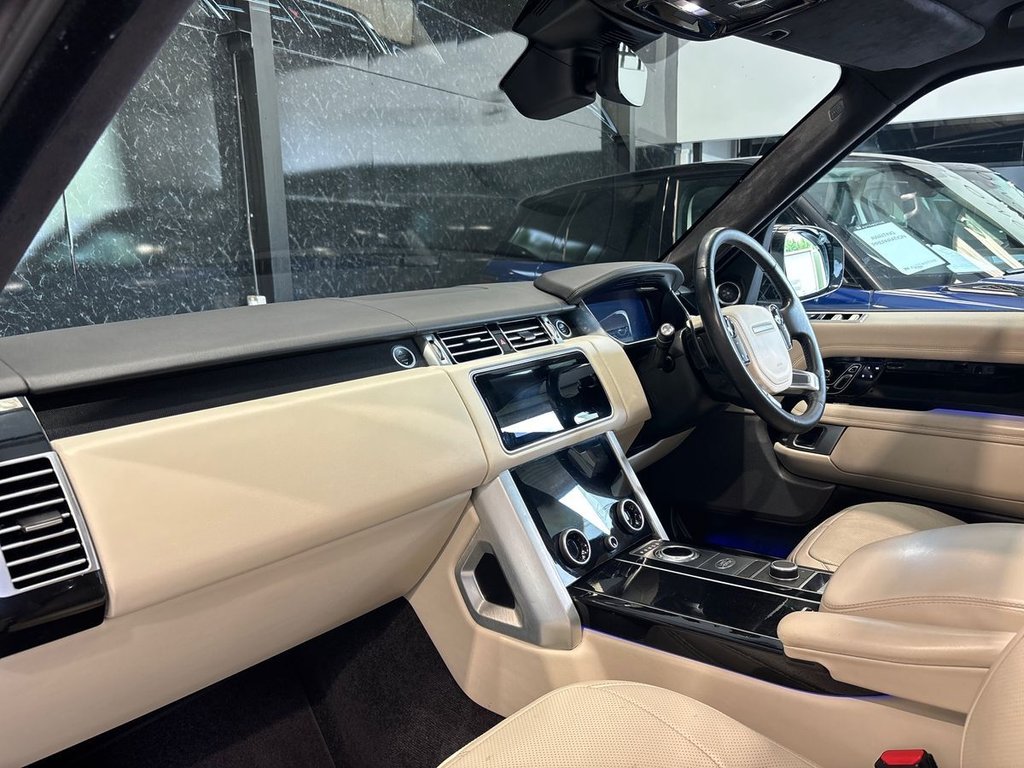 USED 2021 71 LAND ROVER RANGE ROVER 3.0 D300 MHEV Westminster Black SUV 5dr Diesel Auto 4WD Euro 6 (s/s) (300 ps) SIDE STEPS|SLIDING GLASS ROOF