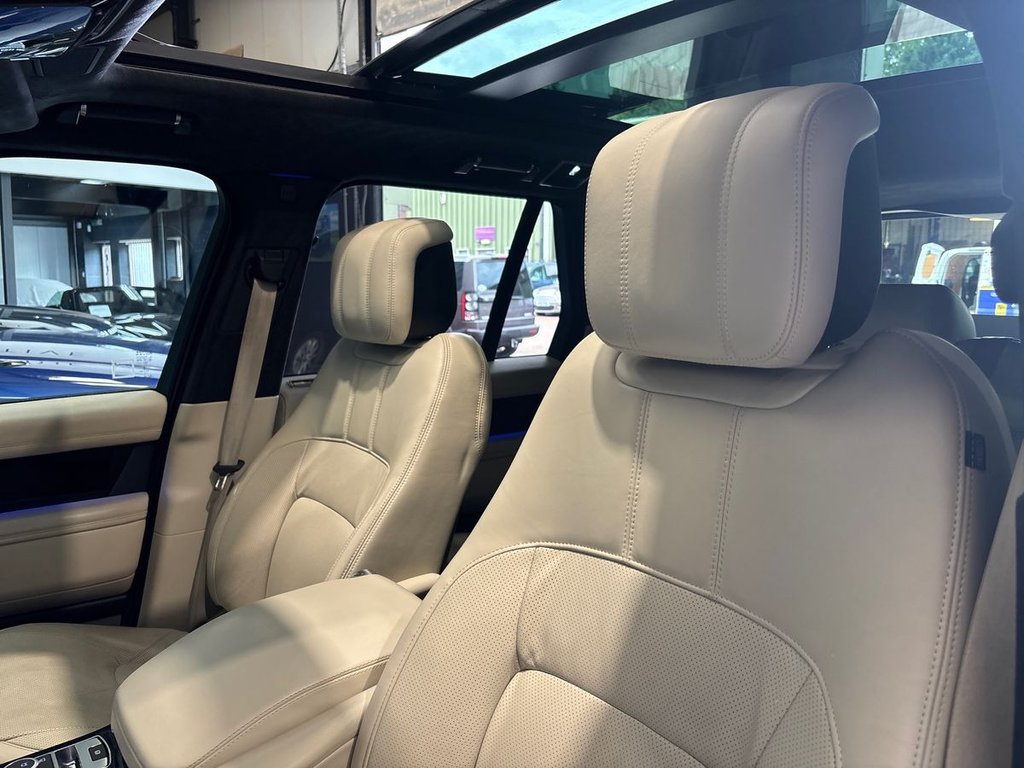 USED 2021 71 LAND ROVER RANGE ROVER 3.0 D300 MHEV Westminster Black SUV 5dr Diesel Auto 4WD Euro 6 (s/s) (300 ps) SIDE STEPS|SLIDING GLASS ROOF