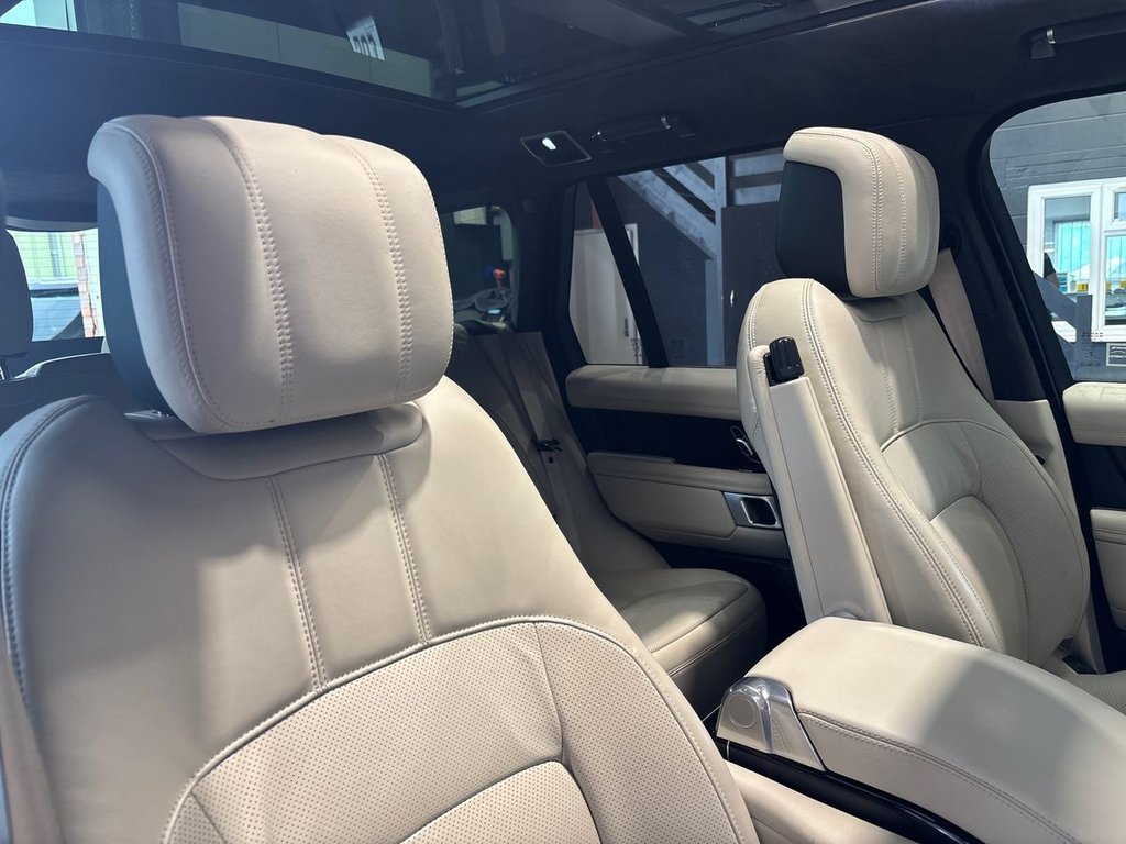 USED 2021 71 LAND ROVER RANGE ROVER 3.0 D300 MHEV Westminster Black SUV 5dr Diesel Auto 4WD Euro 6 (s/s) (300 ps) SIDE STEPS|SLIDING GLASS ROOF