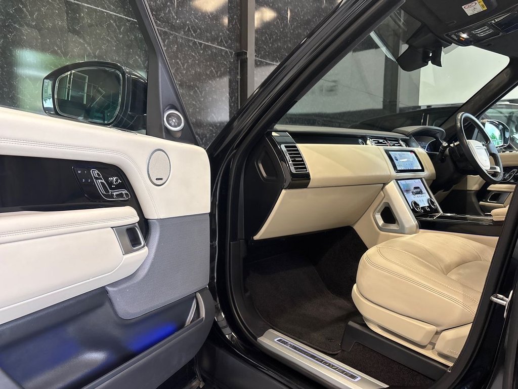 USED 2021 71 LAND ROVER RANGE ROVER 3.0 D300 MHEV Westminster Black SUV 5dr Diesel Auto 4WD Euro 6 (s/s) (300 ps) SIDE STEPS|SLIDING GLASS ROOF