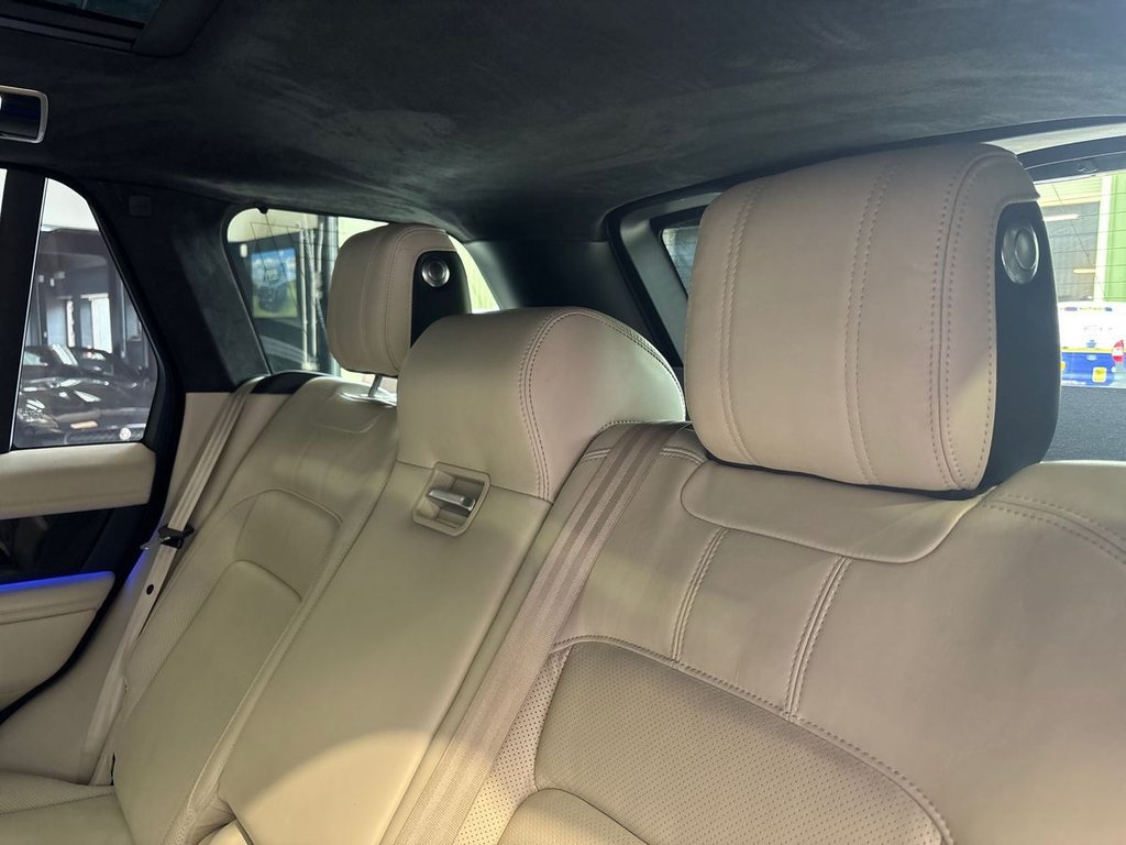 USED 2021 71 LAND ROVER RANGE ROVER 3.0 D300 MHEV Westminster Black SUV 5dr Diesel Auto 4WD Euro 6 (s/s) (300 ps) SIDE STEPS|SLIDING GLASS ROOF