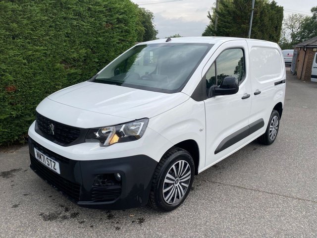 2022 PEUGEOT PARTNER - Photo 4