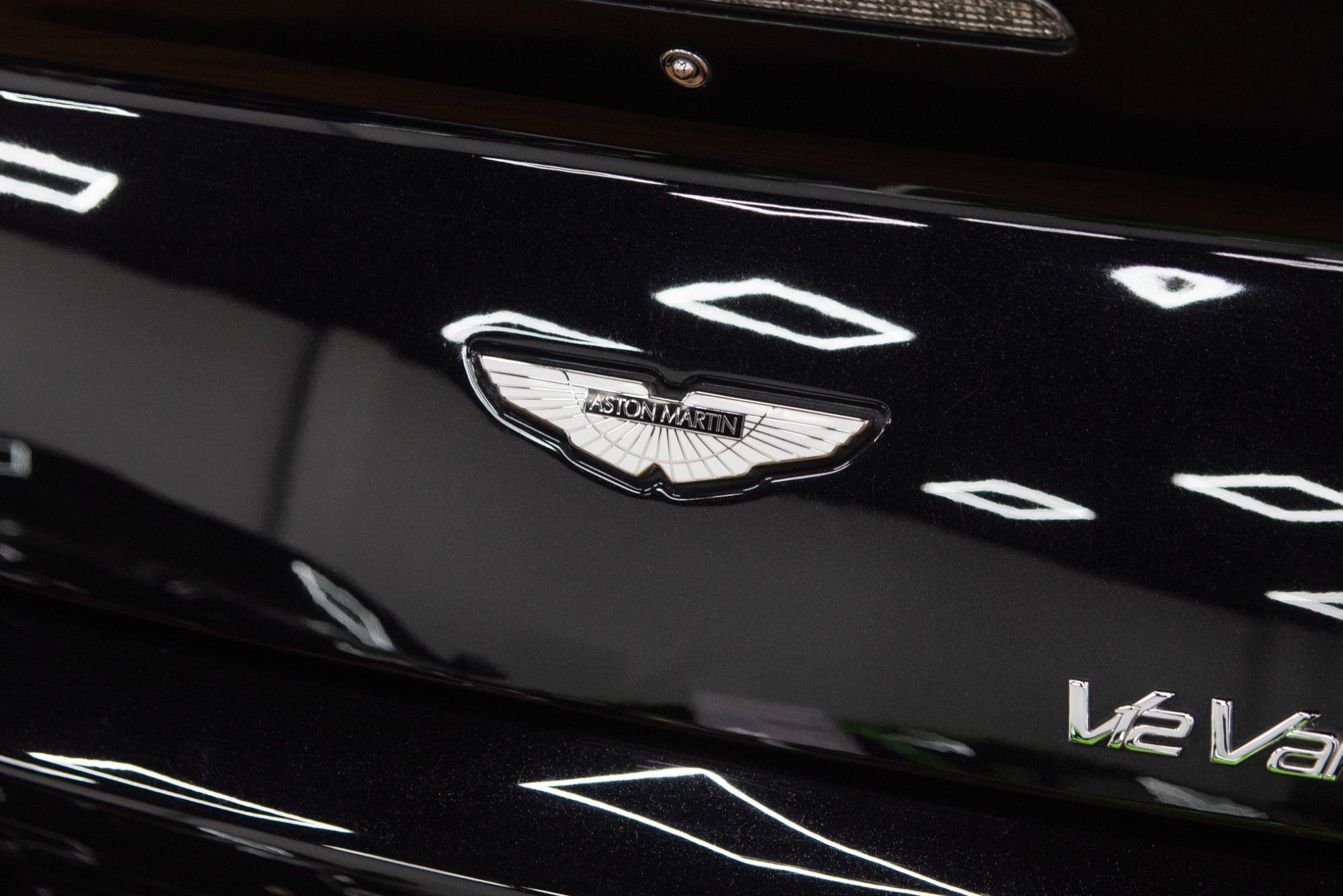 USED 2013 63 ASTON MARTIN VANTAGE 6.0 V12 S 