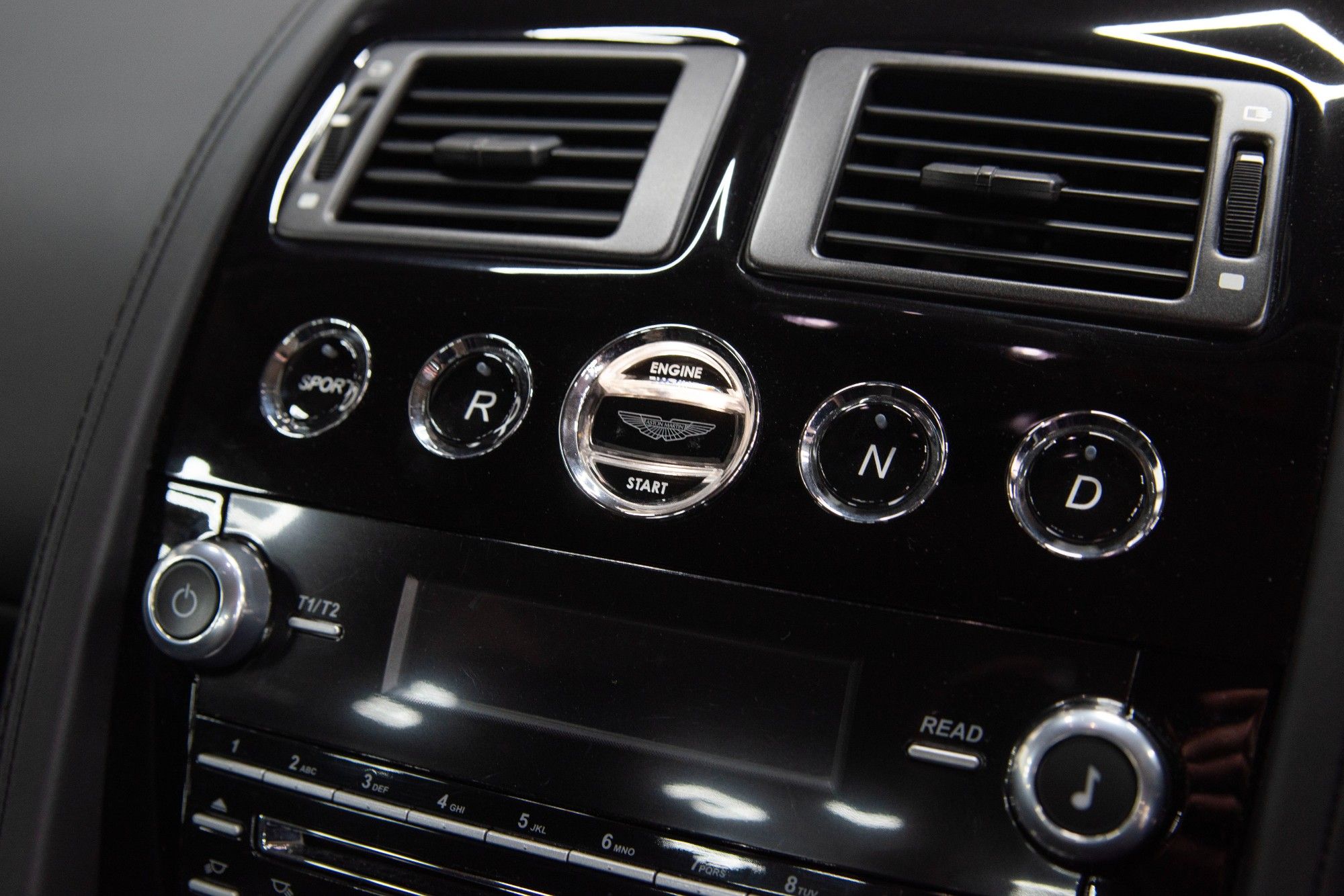 USED 2013 63 ASTON MARTIN VANTAGE 6.0 V12 S 