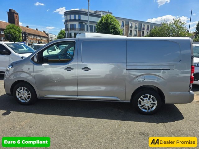 2020 VAUXHALL VIVARO - Photo 7