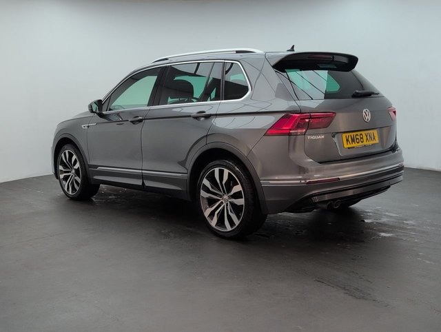 USED 2018 68 Volkswagen Tiguan 2.0 TDI R-Line Suv 5dr Diesel Manual Euro 6 (s/S) (150 Ps) - Pan Roof, Sat Nav, Leather