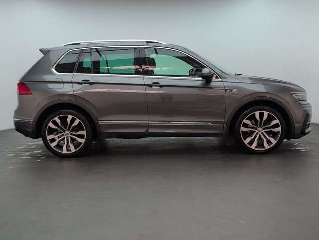 USED 2018 68 Volkswagen Tiguan 2.0 TDI R-Line Suv 5dr Diesel Manual Euro 6 (s/S) (150 Ps) - Pan Roof, Sat Nav, Leather