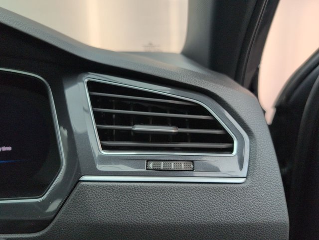 USED 2018 68 Volkswagen Tiguan 2.0 TDI R-Line Suv 5dr Diesel Manual Euro 6 (s/S) (150 Ps) - Pan Roof, Sat Nav, Leather