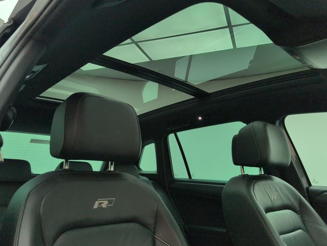 USED 2018 68 Volkswagen Tiguan 2.0 TDI R-Line Suv 5dr Diesel Manual Euro 6 (s/S) (150 Ps) - Pan Roof, Sat Nav, Leather