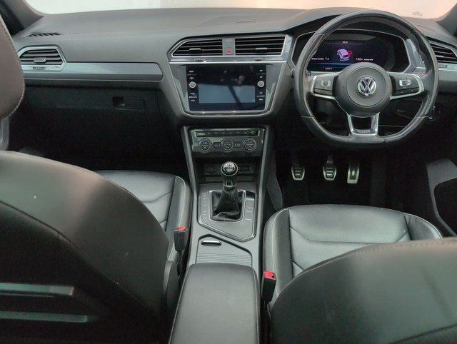 USED 2018 68 Volkswagen Tiguan 2.0 TDI R-Line Suv 5dr Diesel Manual Euro 6 (s/S) (150 Ps) - Pan Roof, Sat Nav, Leather