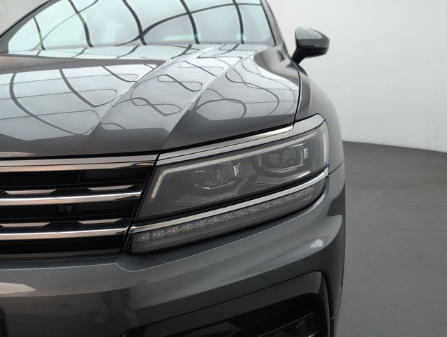 USED 2018 68 Volkswagen Tiguan 2.0 TDI R-Line Suv 5dr Diesel Manual Euro 6 (s/S) (150 Ps) - Pan Roof, Sat Nav, Leather