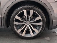 USED 2018 68 Volkswagen Tiguan 2.0 TDI R-Line Suv 5dr Diesel Manual Euro 6 (s/S) (150 Ps) - Pan Roof, Sat Nav, Leather