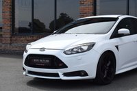 USED 2014 14 FORD FOCUS 2.0T EcoBoost ST-3 Hatchback 5dr Petrol Manual Euro 5 (s/s) (250 ps) FULL HISTORY / CUSTOM EXHAUST