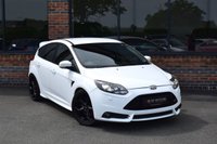 USED 2014 14 FORD FOCUS 2.0T EcoBoost ST-3 Hatchback 5dr Petrol Manual Euro 5 (s/s) (250 ps) FULL HISTORY / CUSTOM EXHAUST