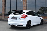 USED 2014 14 FORD FOCUS 2.0T EcoBoost ST-3 Hatchback 5dr Petrol Manual Euro 5 (s/s) (250 ps) FULL HISTORY / CUSTOM EXHAUST