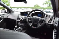 USED 2014 14 FORD FOCUS 2.0T EcoBoost ST-3 Hatchback 5dr Petrol Manual Euro 5 (s/s) (250 ps) FULL HISTORY / CUSTOM EXHAUST