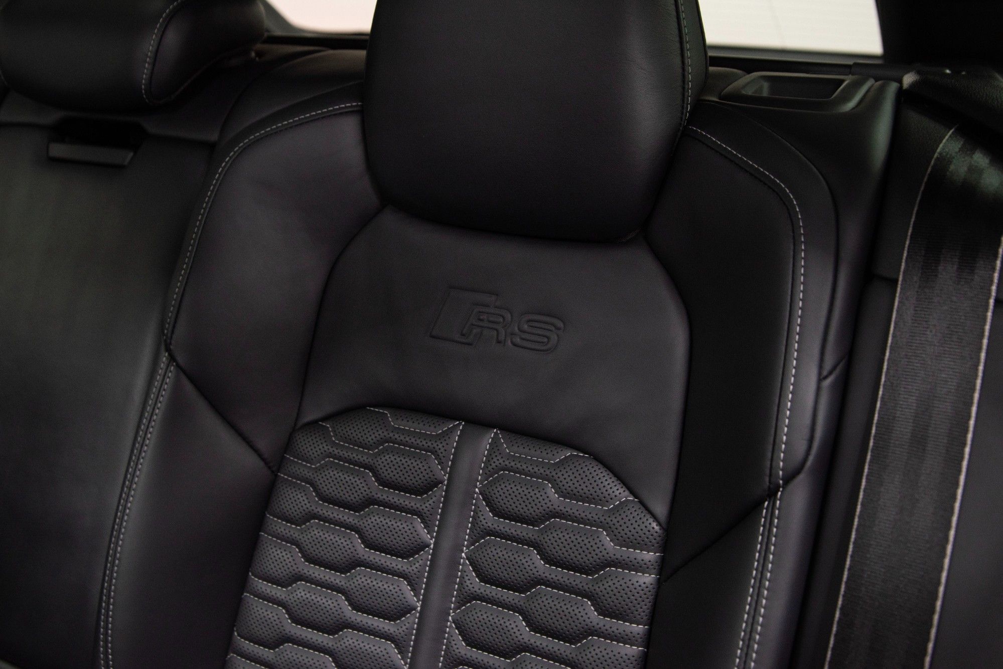 USED 2020 20 AUDI RS6 AVANT 4.0 TFSI V8 Carbon Black Estate  