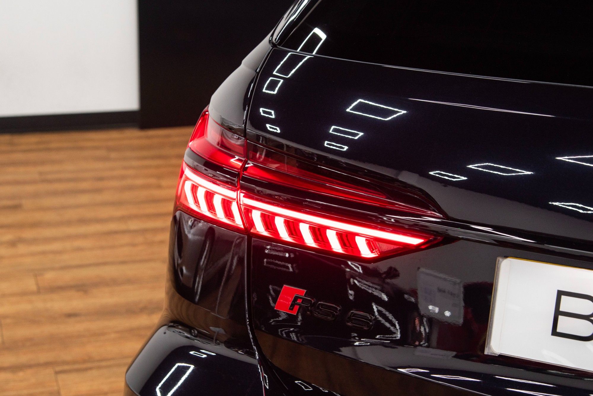 USED 2020 20 AUDI RS6 AVANT 4.0 TFSI V8 Carbon Black Estate  
