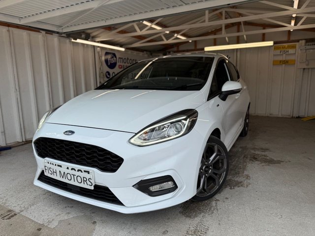View our Ford Fiesta 1.0T EcoBoost GPF ST-Line Hatchback 5dr Petrol Manual Euro 6 (s/s) (100 ps)+2 KEYS+MEDIA+BLUETOOTH+USB+AUX+DAB+ALLOY WHEELS+ST STYLING+
