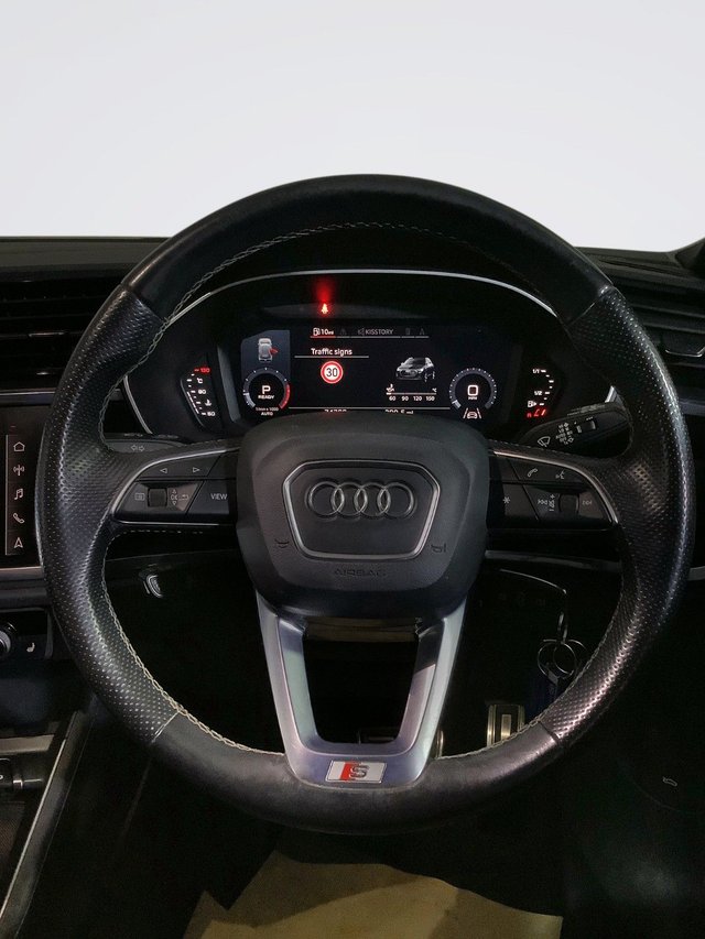 2021 Audi Q3 1.5L S Line 5dr - Photo 11