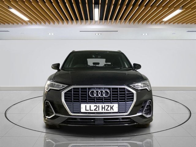 2021 Audi Q3 1.5L S Line 5dr - Photo 2