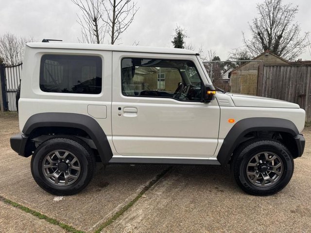 2025 SUZUKI JIMNY - Photo 4