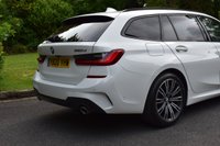 USED 2020 20 BMW 3 SERIES 2.0 320d MHT M Sport Touring 5dr Diesel Hybrid Auto Euro 6 (s/s) (190 ps) DAB RADIO WITH HARMAN KARDON SOUND,