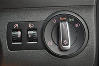 USED 2011 61 VOLKSWAGEN TOURAN 1.6 TDI SE MPV 5dr Diesel Manual Euro 5 (105 ps) Front And Rear Parking Sensors, Air Conditioning, Cruise Control